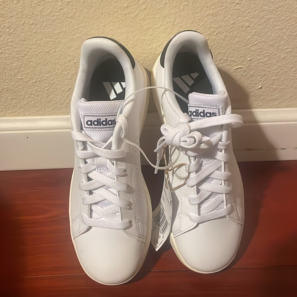 New ADIDAS ADVANTAGE WHITE / BLACK KIDS LACE SHOES SNEAKERS - Picture 7 of 15